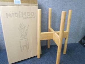 MidMod Plant Stand...