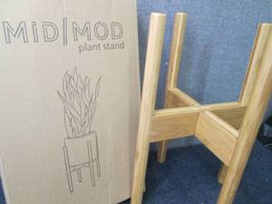 MidMod Plant Stand...