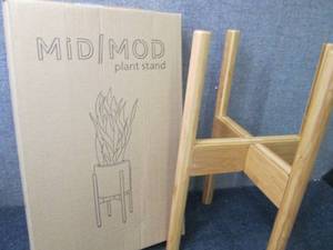 MidMod Plant Stand...