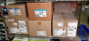 lot 39 image: Box of 6.5 X 9.5 Envelopes, Box o...