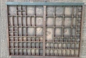 lot 118 image: Vintage Printers Box, Letter Tray W...