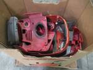 lot 211 image: WHOLESALE MIXED PALLET OF SNOW BLOWER AND RIDING LAWN MOWER SHELLS