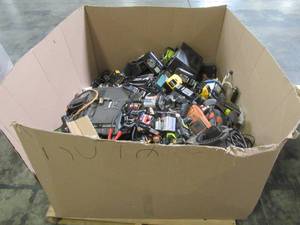 lot 108 image: WHOLESALE MIXED PALLET OF MISCELLANEOUS BATTERIES, CHARGERS AND OTHER ELECTRONICS