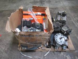 lot 222 image: WHOLESALE MIXED PALLET OF SNOW BLOWER AND MISC. ENGINE PARTS