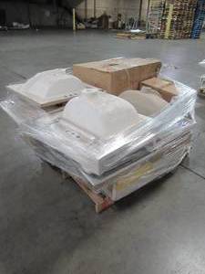 lot 135 image: WHOLESALE MIXED PALLET OF MISCELLANEOUS VANITY TOPS AND BASINS