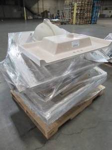 lot 136 image: WHOLESALE MIXED PALLET OF MISCELLANEOUS SMALLER VANITY TOPS