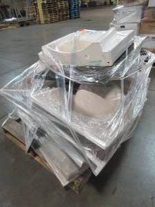 lot 137 image: WHOLESALE MIXED PALLET OF MISCELLANEOUS SMALLER VANITY TOPS