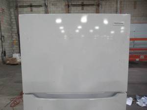 lot 236 image: Frigidaire Refrigerator in White 2779451
