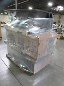 lot 403 image: WHOLESALE MIXED PALLET OF MISCELLANEOUS BATH TUBS