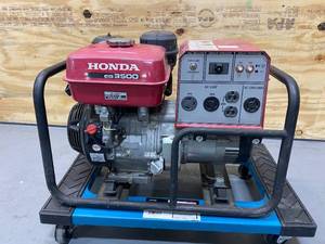 lot 13 image: HONDA EG3500 Generator