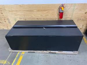 lot 15 image: HUSKY 3-Piece Pro Duty Welded Steel Garage Storage System in Black