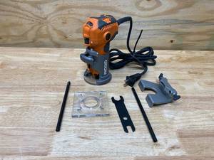 lot 39 image: RIDGID 5.5 Amp Compact Fixed-Base Corded Router