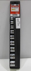 lot 530 image: Craftsman 9 Piece Standard SAE Socket Set - 38 Drive - New