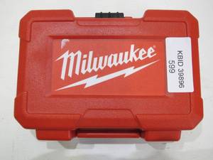 lot 599 image: Milwaukee Hole Dozer 7-Piece Bi-Metal Hole Saw Set