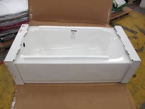 lot 501 image: Bootz Industries Mauicast 60 in. Right Drain Rectangular Alcove Soaking Bathtub in White