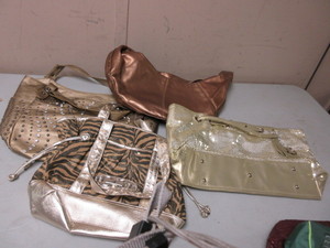 ASSORTED LARGE HANDBAGS
