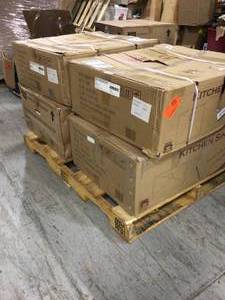 Lot of 4 Kitchen sinks  Customer Returns see all pictures