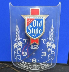 lot 17 image: PARTIAL HEILEMANS OLD STYLE CLOCK