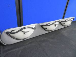 lot 25 image: WALL MOUNT SCONCES WITH HORNS