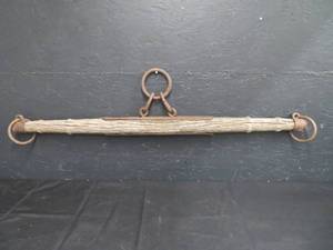 lot 114 image: ANTIQUE YOLK  EVENERS