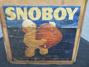 lot 118 image: SNOBOY WOODEN CRATE
