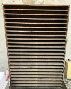 lot 22 image: Wood Sorter Shelf