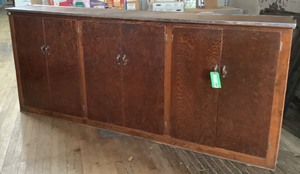 lot 44 image: Six Door Service Counter