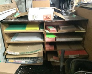 lot 82 image: Paper Rack