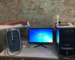 lot 58 image: Desktop Computer