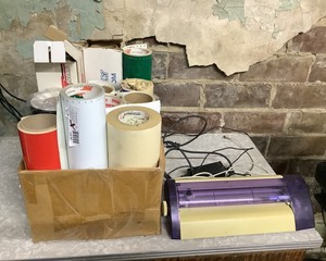 lot 187 image: Vinyl and Cutter