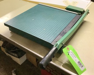 lot 53 image: Paper Cutter