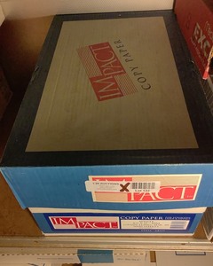 lot 122 image: Box of Note Pads