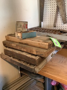 lot 182 image: Antique Brass Printing letters
