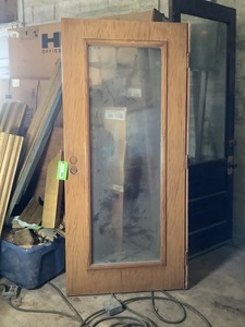 lot 174 image: Oak Door