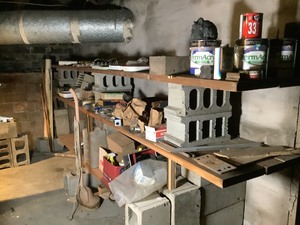 lot 194 image: Garage Items