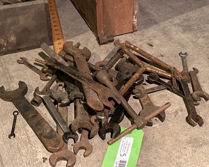 lot 190 image: Assortment of Antique and Old Wrenches