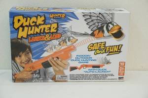 lot 1 image: Duck Hunter game
