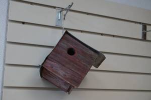 lot 2 image: Birdhouse