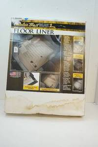 lot 11 image: Floor liner