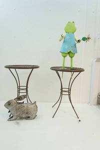 lot 13 image: Patio tables and dcor