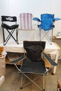 lot 14 image: Lawn and camp chairs