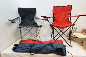 lot 15 image: Camp chairs