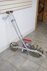 lot 61 image: Seeder