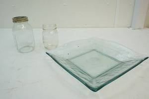 lot 124 image: Mason jars and plate