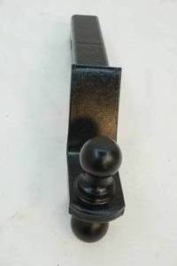 lot 72 image: Ball receiver hitch