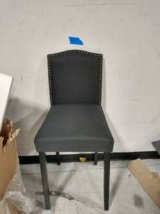 lot 11 image: 2 BAR STOOL CHAIR