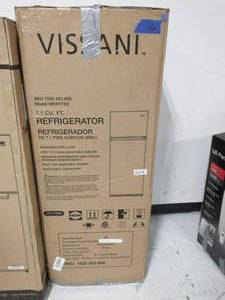 lot 31 image: VISSANI 7.1 cu. ft. Top Freezer Refrigerator in Stainless Steel Look