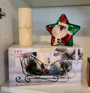 lot 100 image: Assorted Christmas Decor