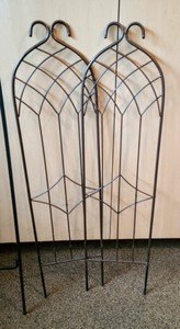 lot 116 image: Pair of Metal Trellises and Shepherds Hook
