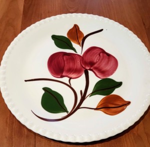 lot 59 image: Vintage Blue Ridge Painted Dishes